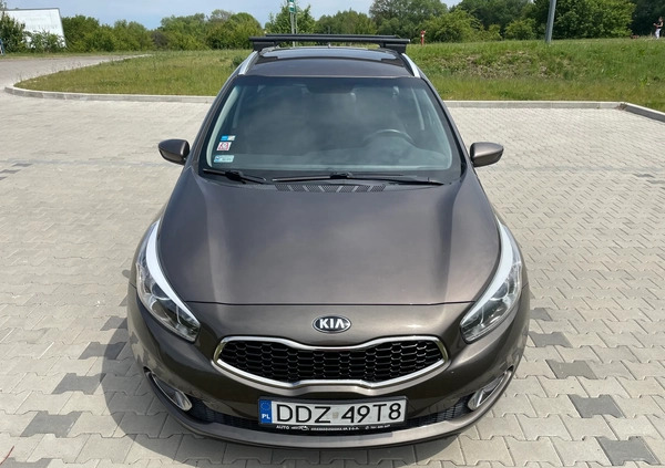 Kia Ceed cena 39500 przebieg: 159390, rok produkcji 2014 z Dzierżoniów małe 121